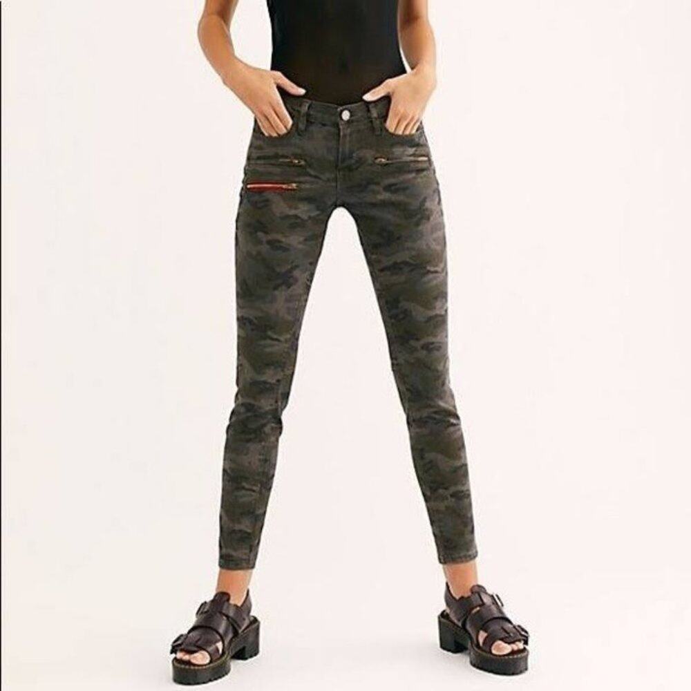 ETIENNE MARCEL Womens Moto Camo Skinny Jeans 24 NWT Zipper Military XXS Designer